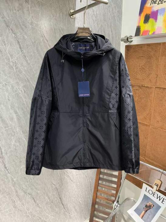Picture of Louis Vuitton Jackets _SKULVM-3XLxetr4131891